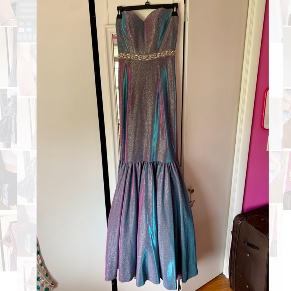 Mermaid glittery prom dress